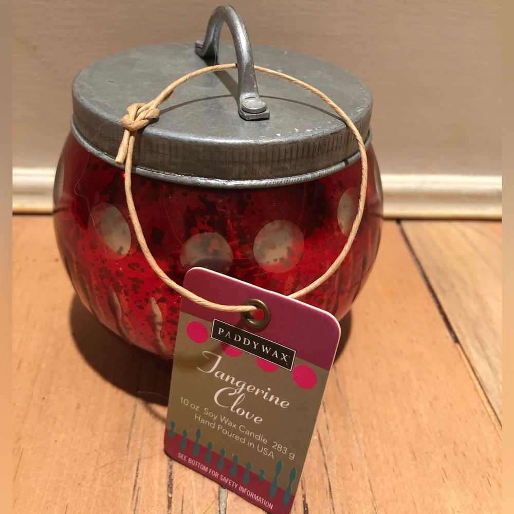 Christmas ball candle.